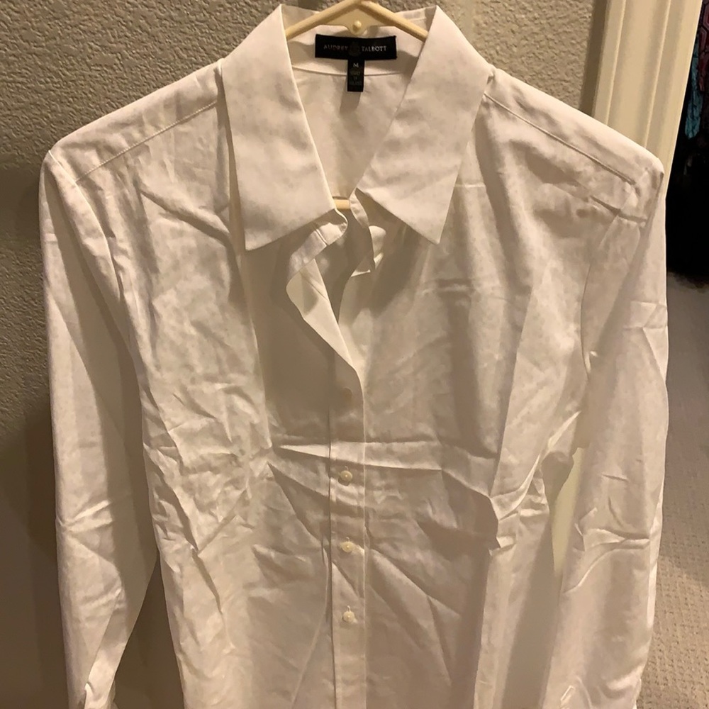 Audrey Talbott women’s button down size M